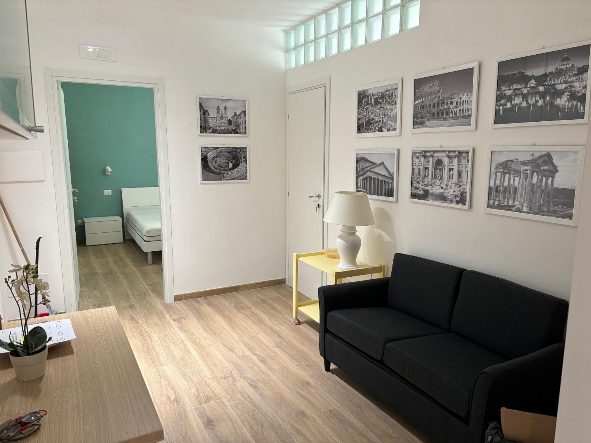 Suite And Room, Rome